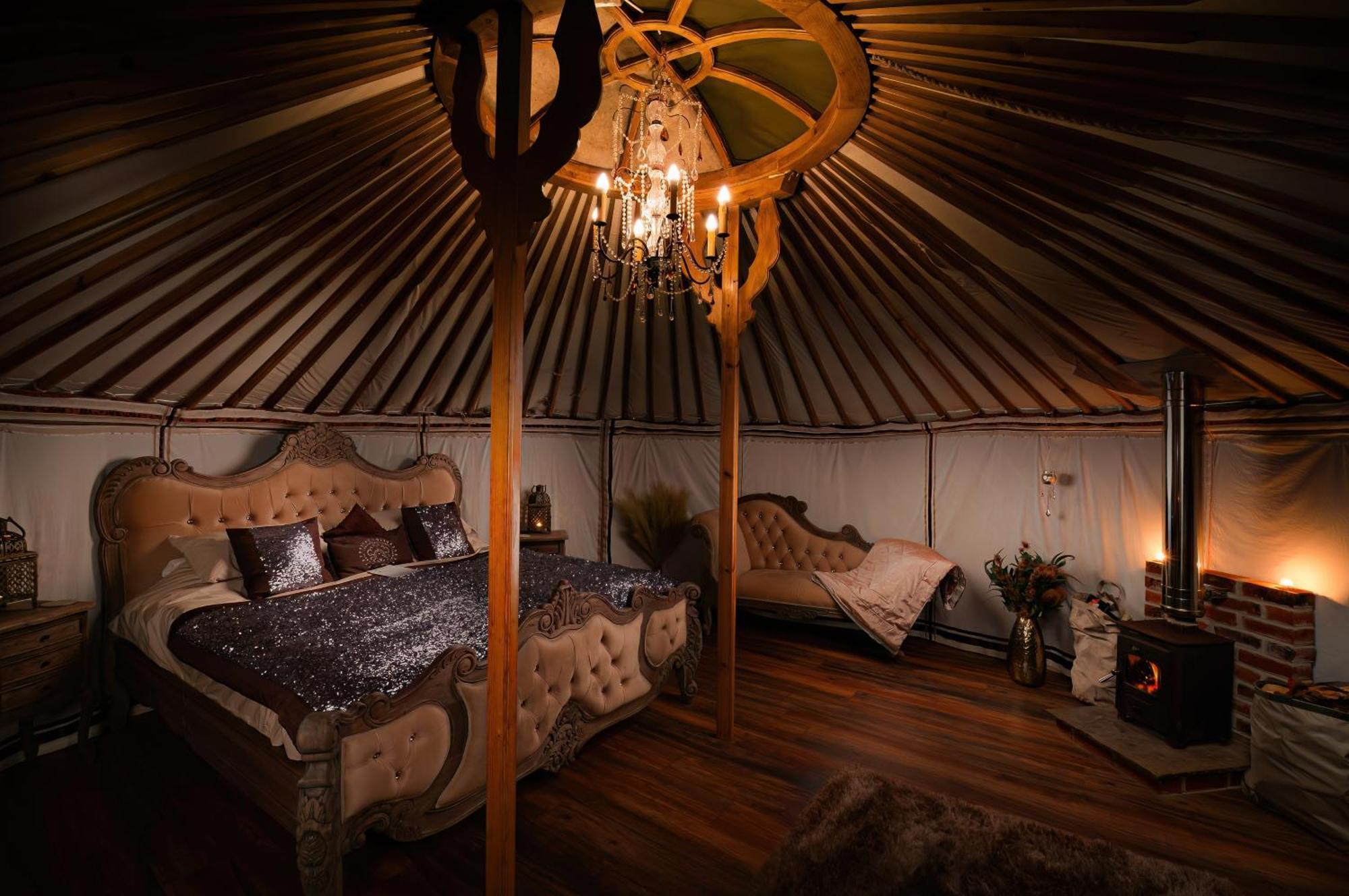 Lincoln Yurts 호텔 외부 사진